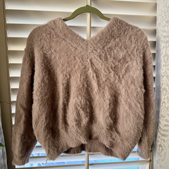 Fuzzy Fur Sweater - Picture 2 of 8